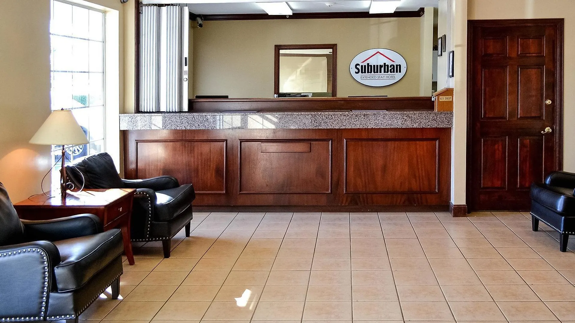 ** Hotel Suburban Studios Near University Of North Carolina-Charlotte United States