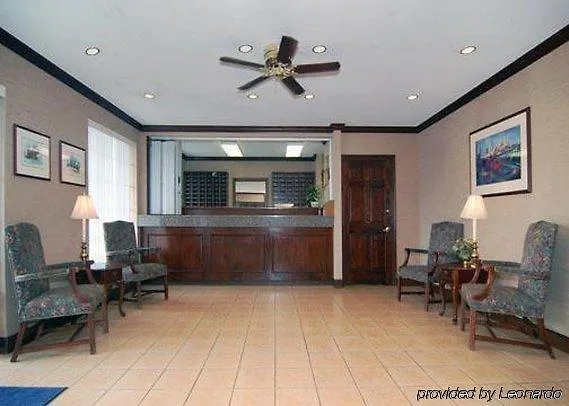 Suburban Studios Near University Of North Carolina-Charlotte Hotel Charlotte