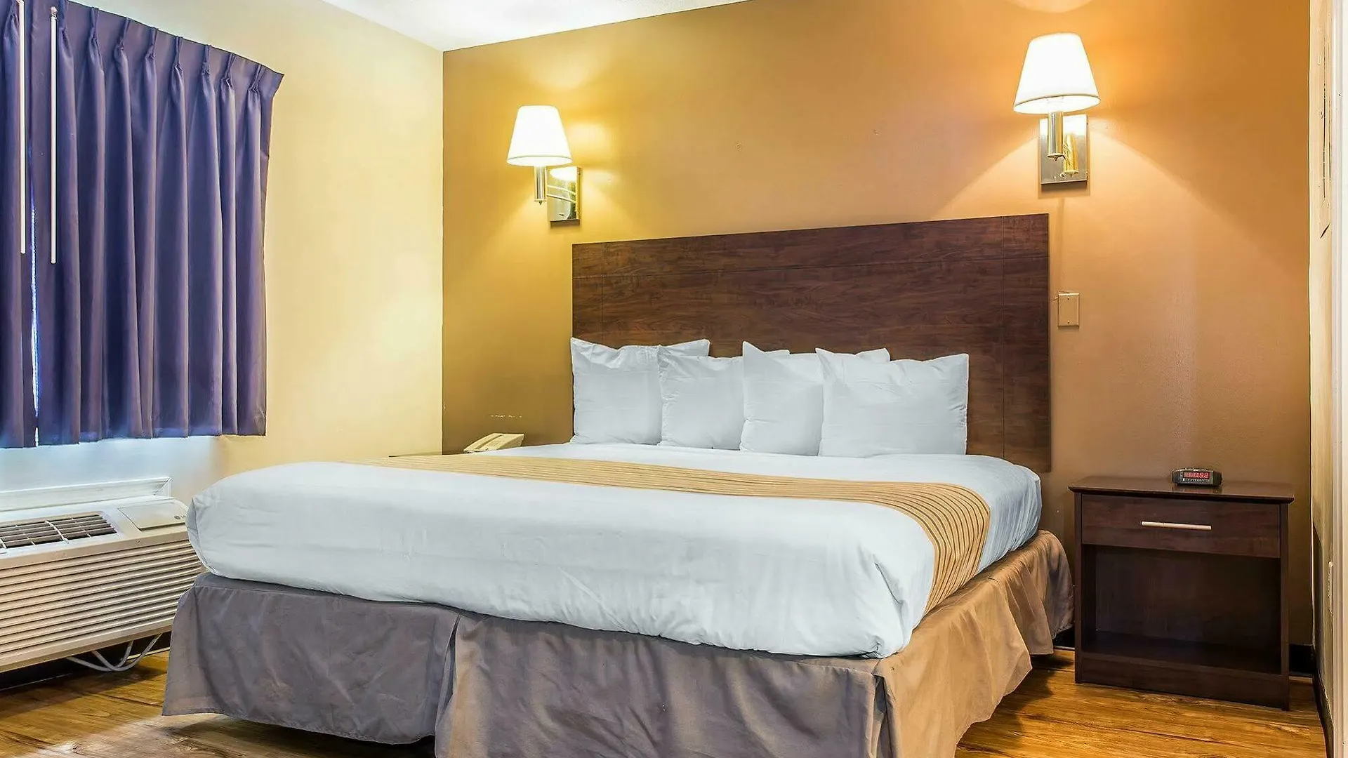 Suburban Studios Near University Of North Carolina-Charlotte United States
